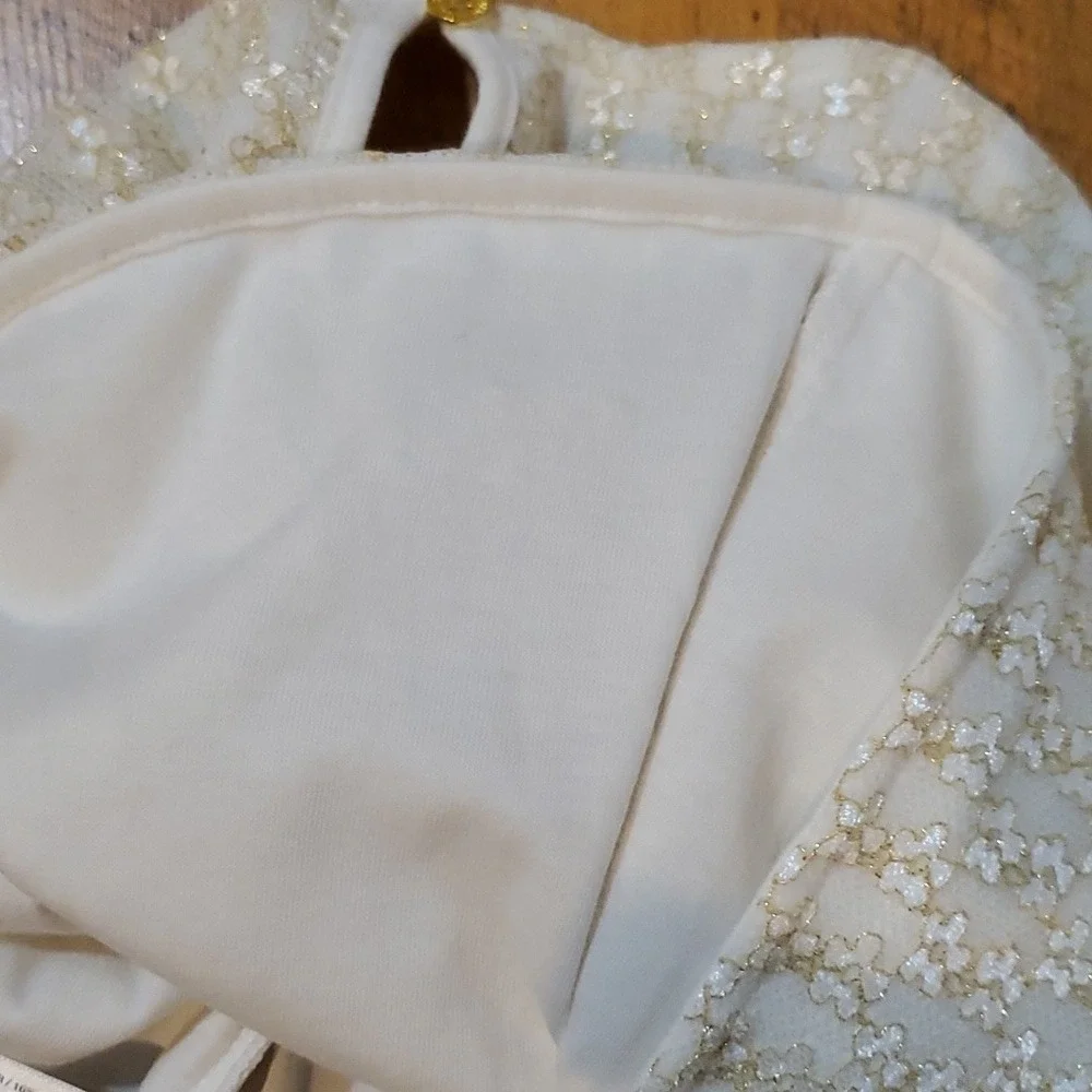 Genuine Kids Oshkosh Girls Metallic Gold‎ Lace Short Sleeve Shirt Size 4T